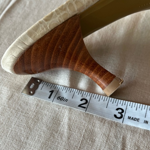 Stuart Weitzman Crocodile Embossed Leather Mule 9N - Picture 12 of 12